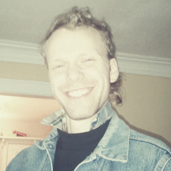 Meet your Posher, Max - Picture 1 of 1